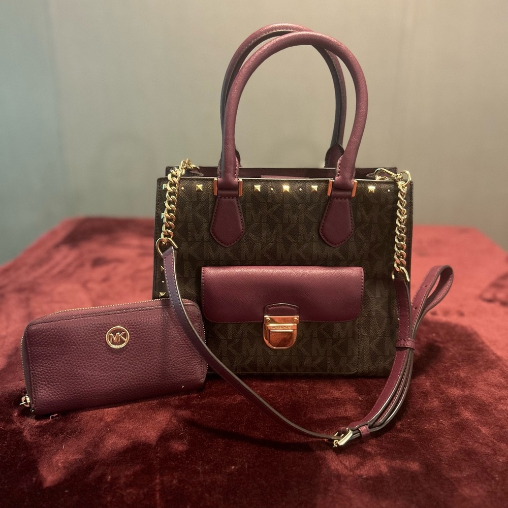 Michael Kors handbag and matching wallet